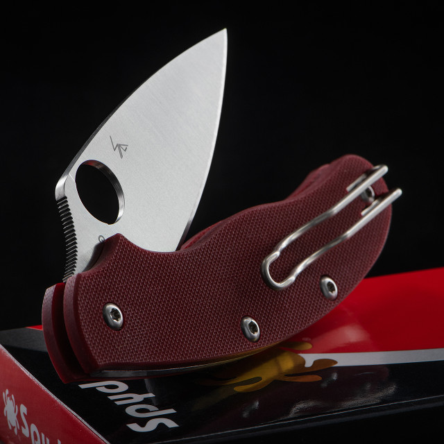 Front Page -Knief Weapon spyderco 1